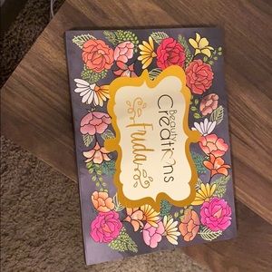 Fredo make up palette